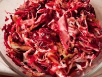 Салат из квашеной капусты и свеклы